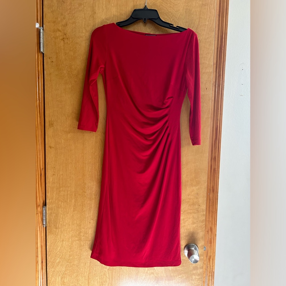 Beautiful red dress!
